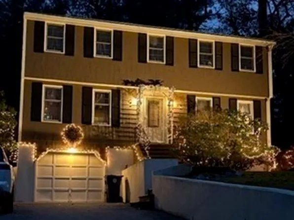 12 Ridgeway Ave, Billerica, MA 01821