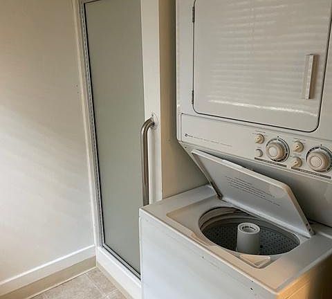 3rd image of 3937 Utah St