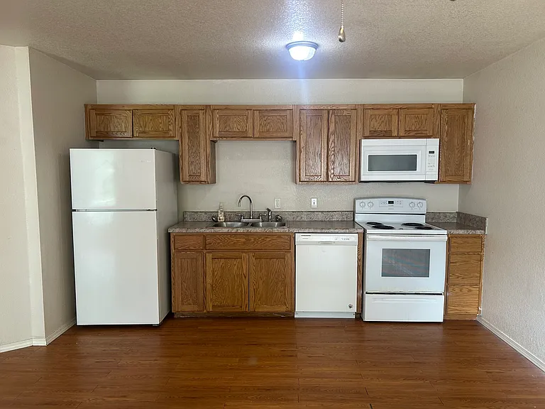 2323 Jordan St #2321 — Photo 2