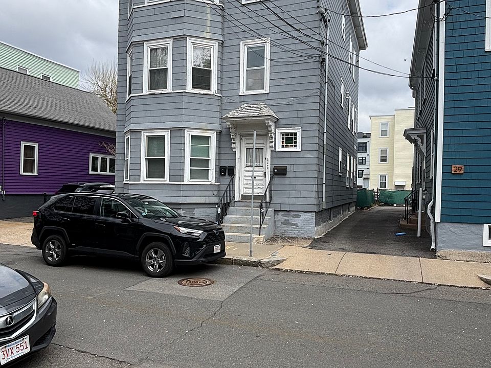 1st image of 33 Jefferson St #1