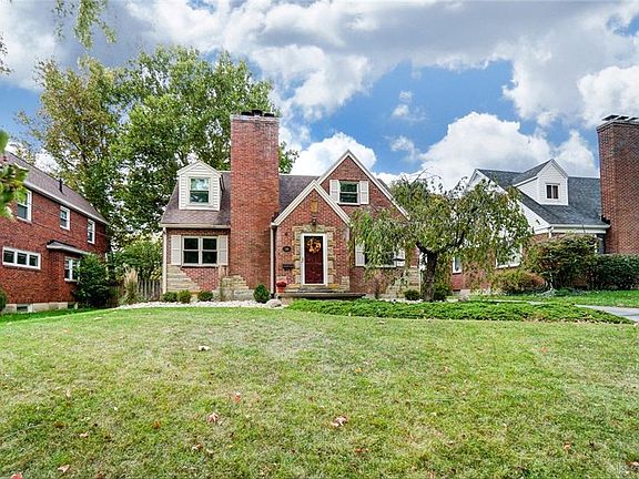 4th image of 328 Collingwood Ave