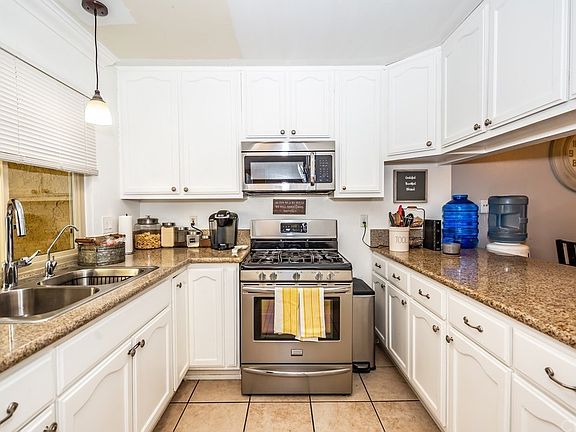 3rd image of 405 N Powder Horn Dr #2
