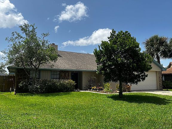 2nd image of 372 N Winsome Ct