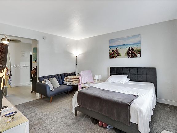 5th image of 761 Euclid Ave #4