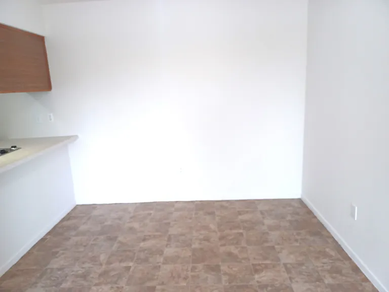 Thornridge Apartments — Photo 45