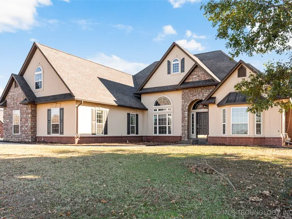 30735 S Powers Ln, Inola, OK 74036