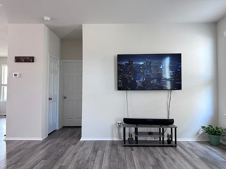 508 Black Alder St — Photo 5