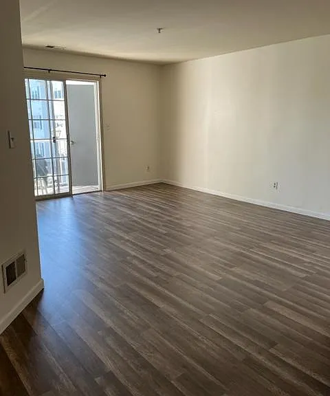 321 Waterford Dr #321 — Photo 11