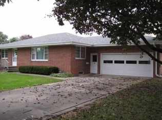 209 E South St, Cambridge, IL 61238