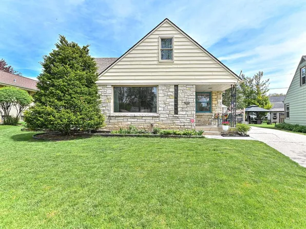 2746 S 77th STREET, West Allis, WI 53219