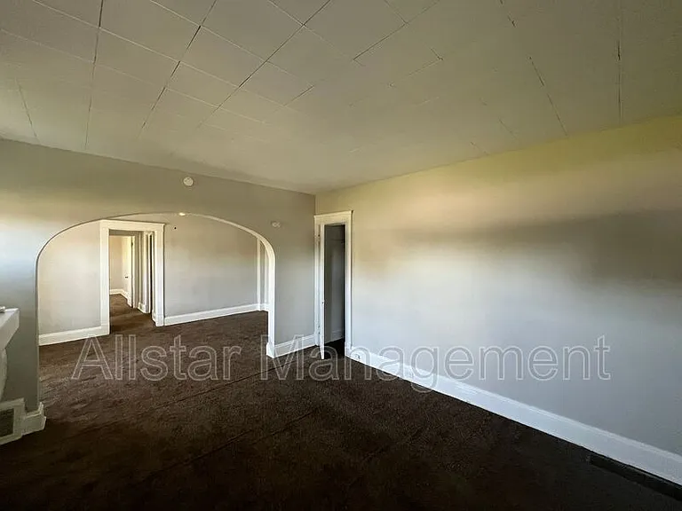 13815 Idarose Ave #1 — Photo 9