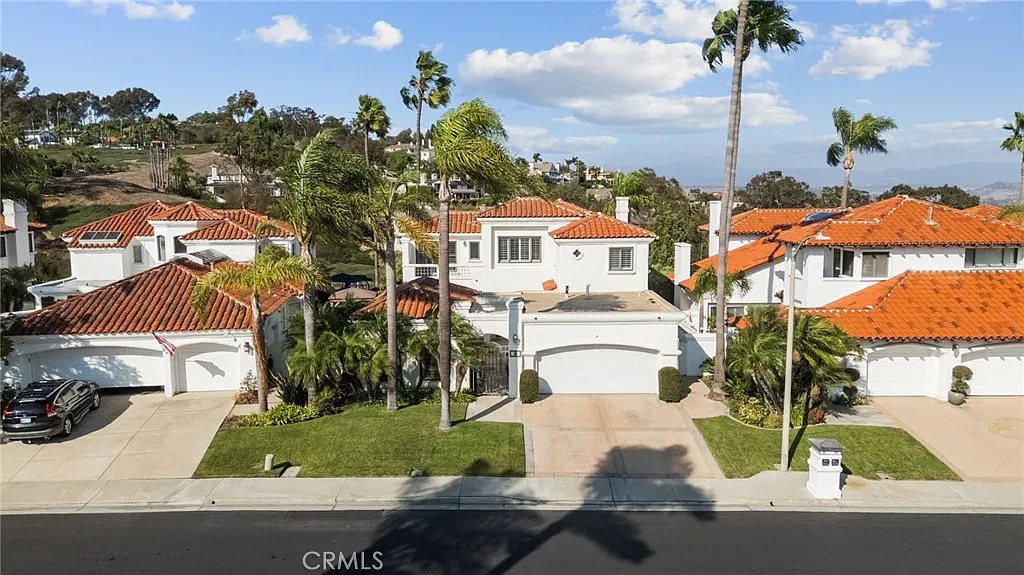 4 bed, 3.5 bath, 3172 sqft, $7,500 — Photo 1