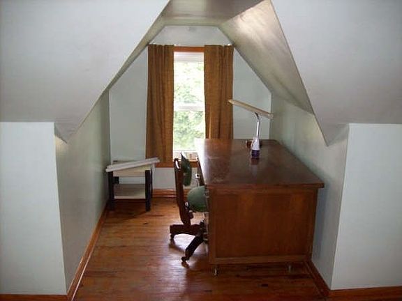 2nd. Floor could be office area