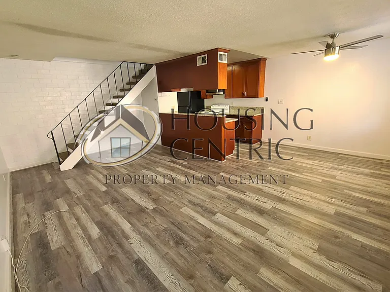 9013 Montoya St #3 — Photo 4