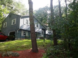 25 Floyd St, Billerica, MA 01821