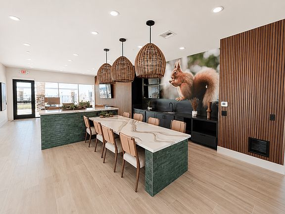 5th image of 365 N Homestead Pkwy #6310252