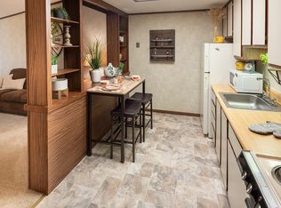 Brunswick Apartments, Trenton, MI 48183