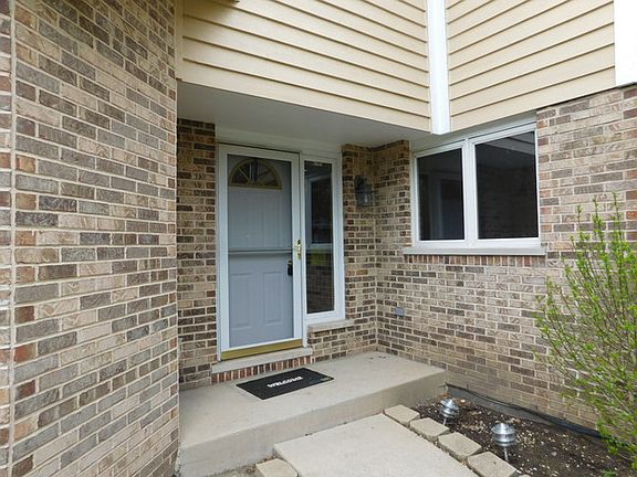 2nd image of 17323 Lakebrook Dr #0