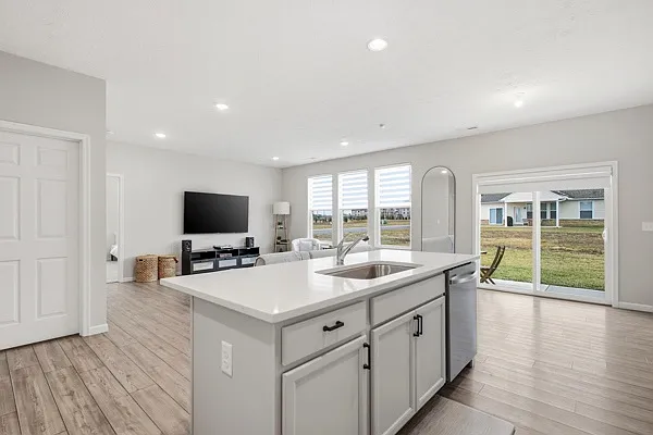 515 Kilkenny Ct — Photo 5