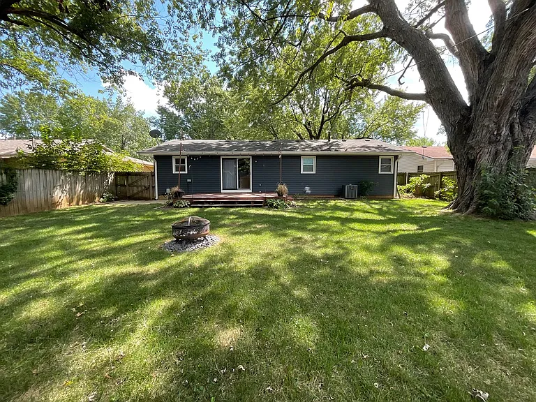 1211 E Rosebrier St — Photo 11