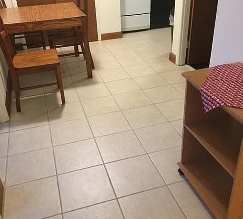 3rd image of 364 W Lane Ave
