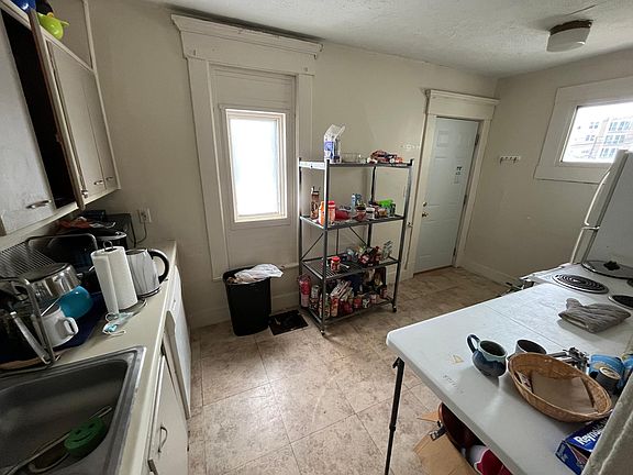 4th image of 71 E Woodruff Ave #71
