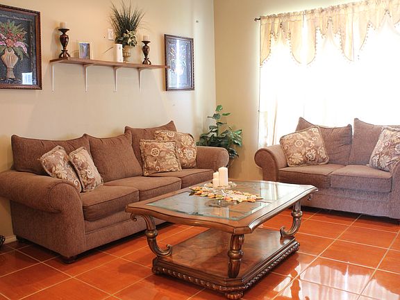3rd image of 17749 Venado St