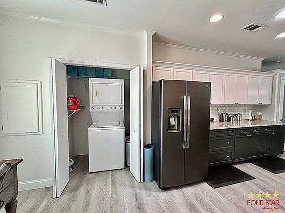 4th image of 348 Casa Grande