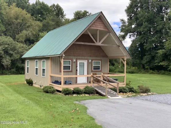 131 Lazy Bear Trail, Andrews, NC 28901