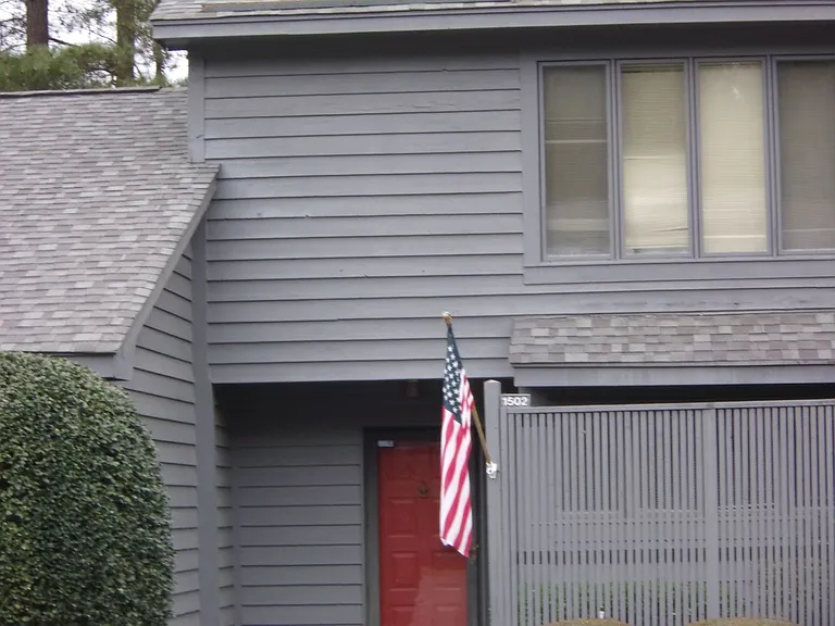 1502 Sherbrooke Cir — Photo 1