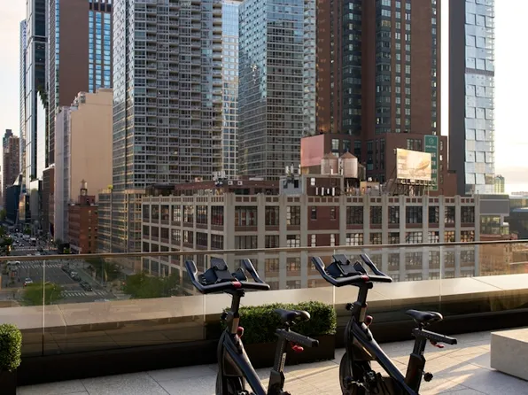 550 10th Avenue image 16 of 18