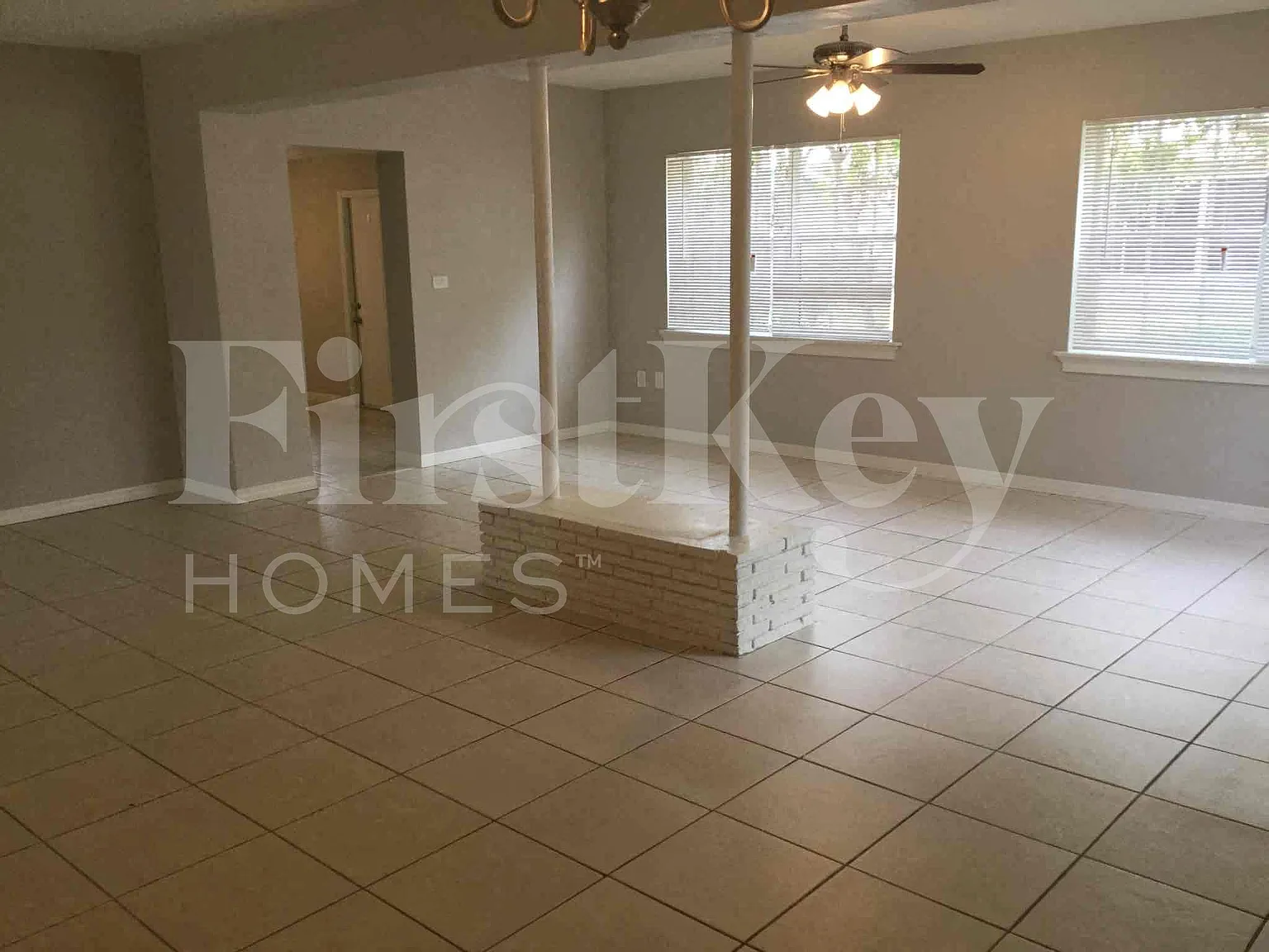 4 bed, 2.0 bath, 1483 sqft, $2,930 — Photo 4