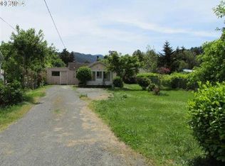 121 W Date St, Powers, OR 97466