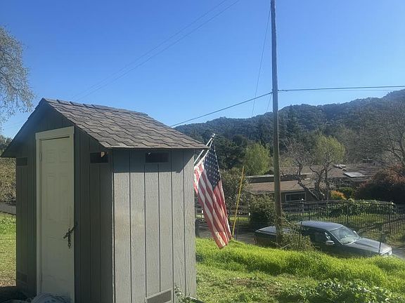 2nd image of 2328 Dahlberg Dr