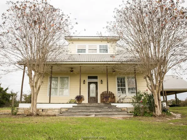 9377 Latium Cemetery Rd, Burton, TX 77835