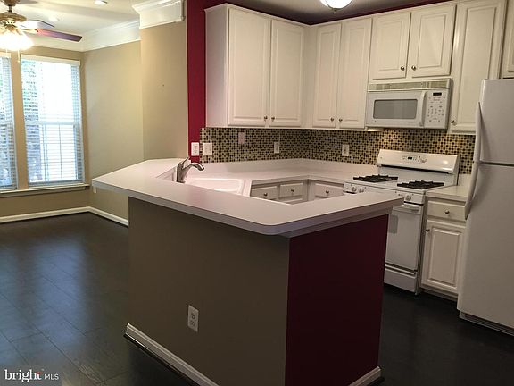 5th image of 12753 Fair Crest Ct