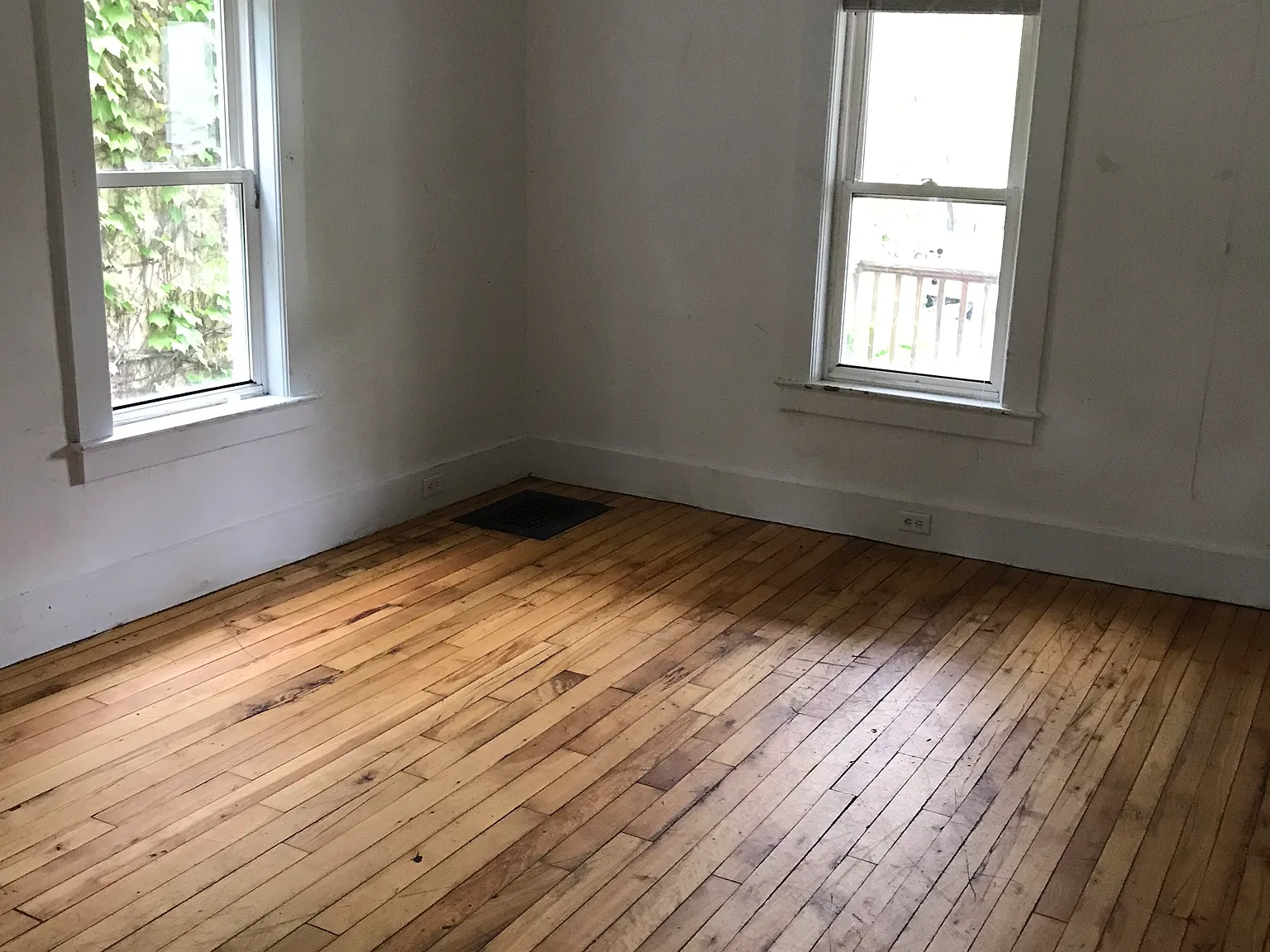 239 Main St — Photo 3