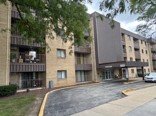1133 S Finley Rd APT 410, Lombard, IL 60148