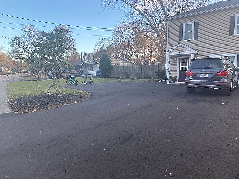 2nd image of 7 Wentworth Rd