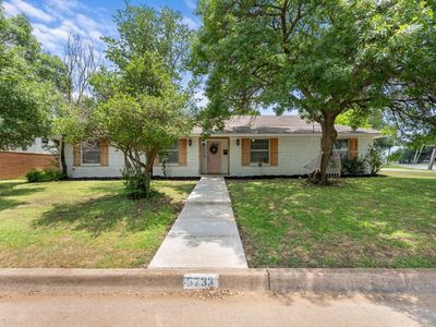 5733 Wonder Dr, Fort Worth, TX, 76133