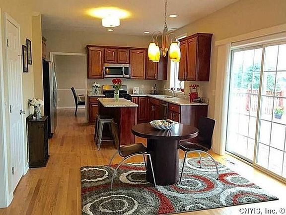 2nd image of 6407 Tulipwood Ln