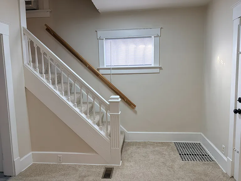 1412 Miami Ct NE — Photo 13