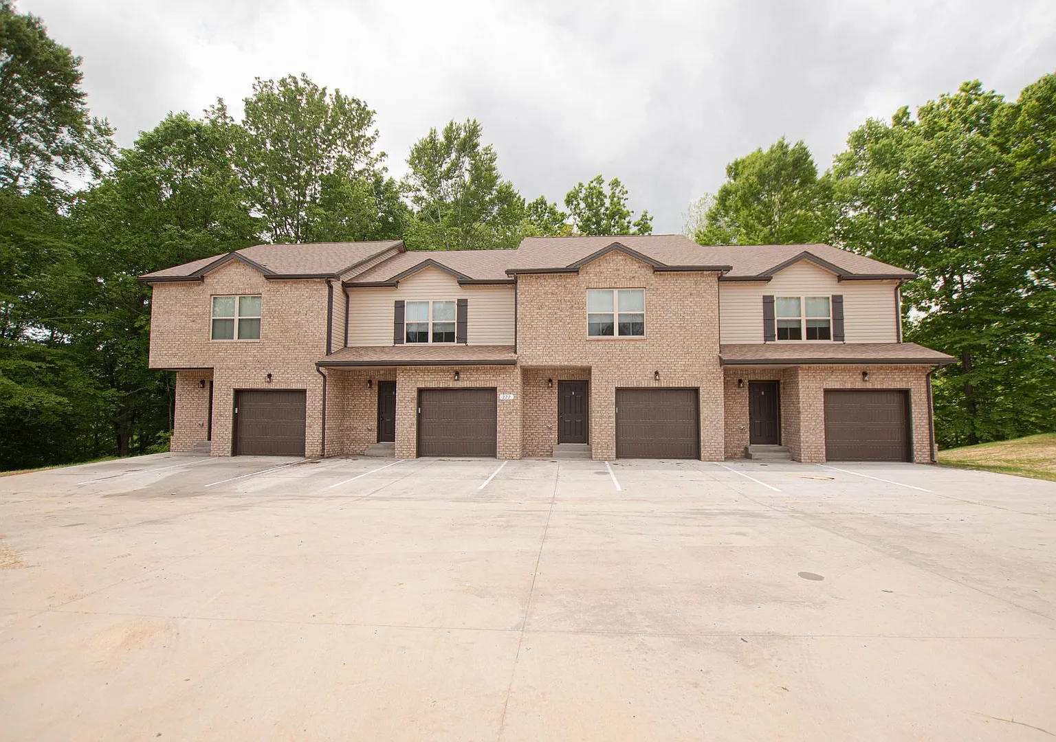 222 Smithson Lane — Photo 1