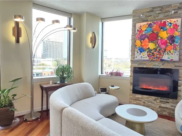 1101 Haxall Poin Unit 815, Richmond, VA 23219