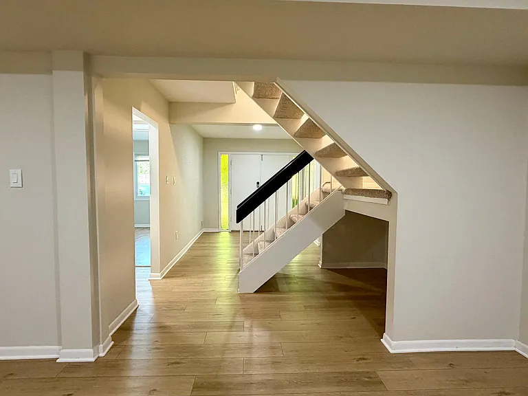 9506 Miranda Ct — Photo 24