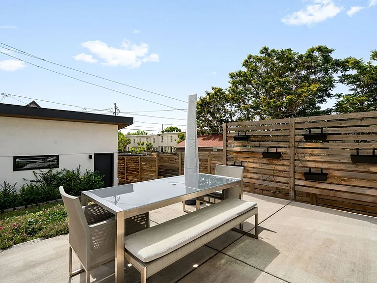 3524 Mariposa St — Photo 35