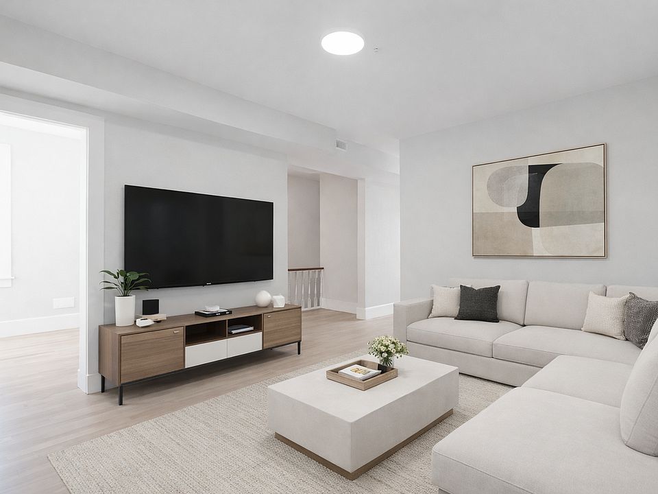 1st image of 222 W 9th St #2
