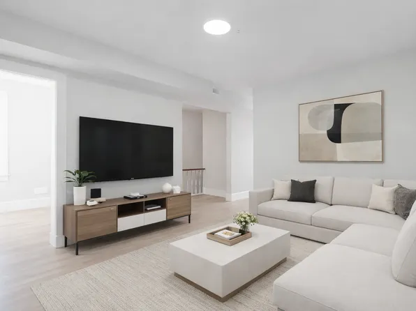 222 W 9th St #2, Boston, MA 02127