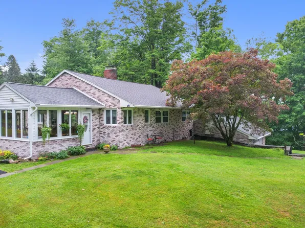 493 Prospect St, Montrose, PA 18801