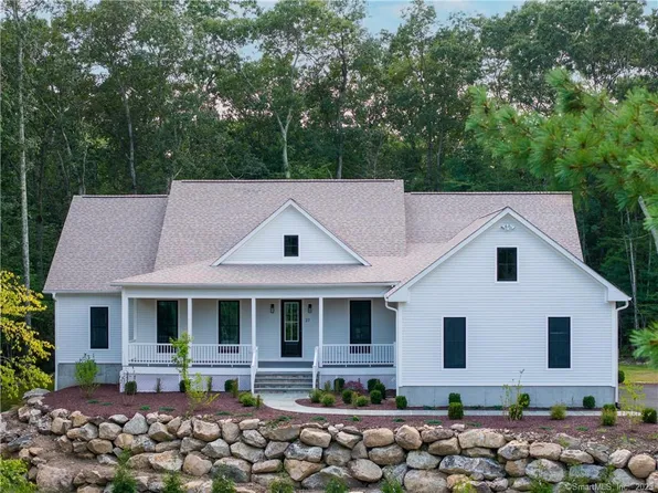 27 Lords Meadow Lane, Old Lyme, CT 06371